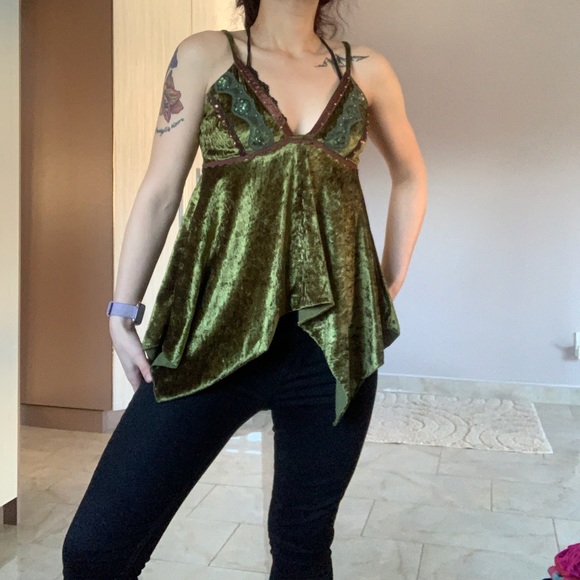 Green velvety evening tank. - Picture 2 of 3